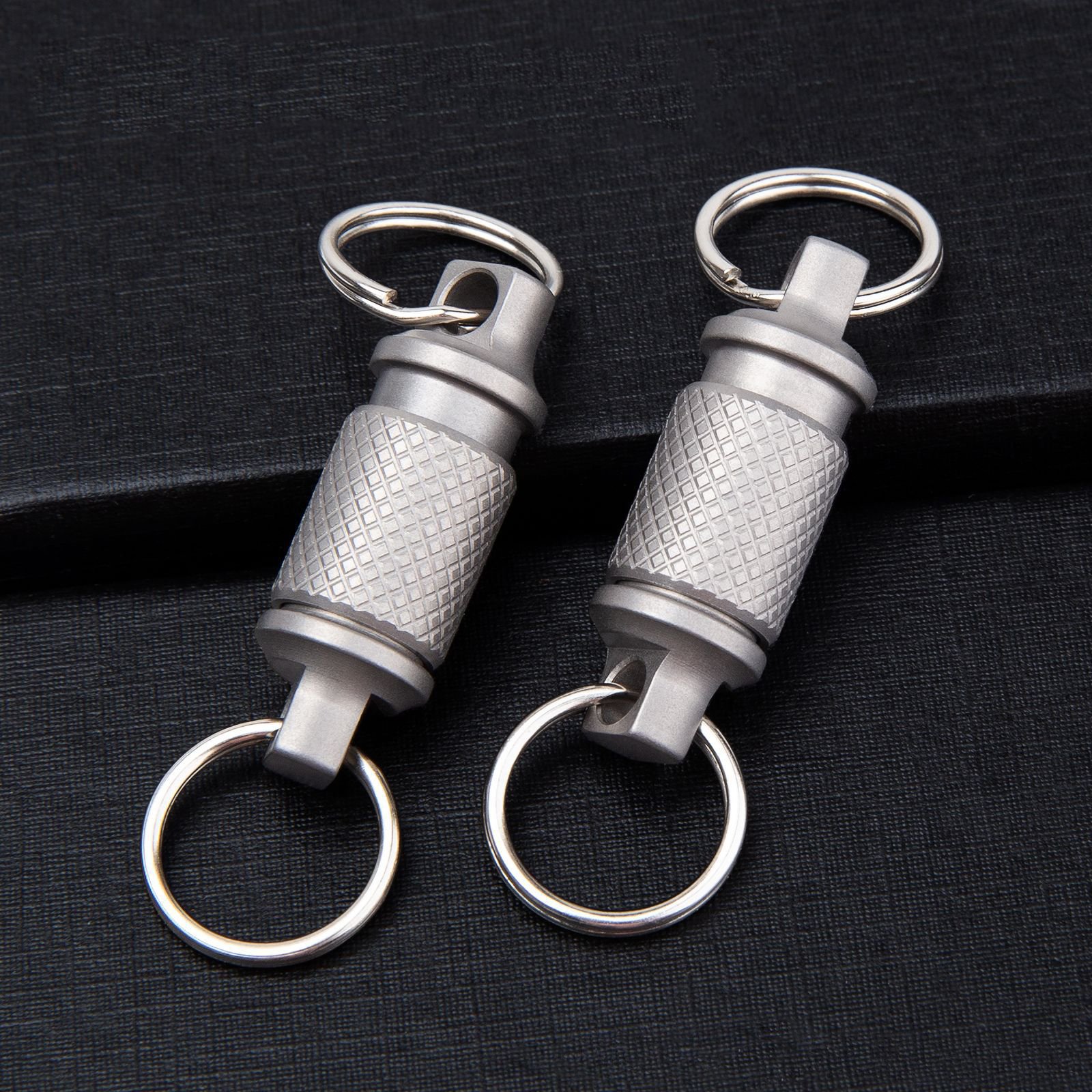 Titanium Quick Release Keychain(1 PC)
